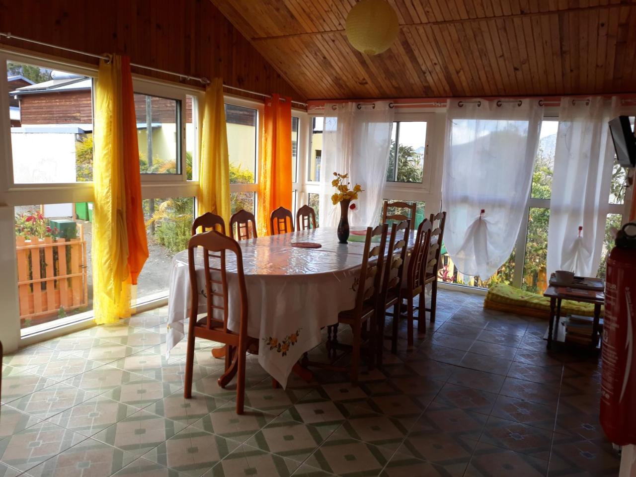 Bed and Breakfast Petite Fleur De Lentilles Cilaos Exterior foto